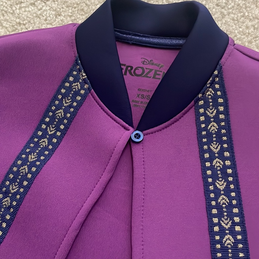 Disney Frozen 2 Cape - Size XS/S - NWOT